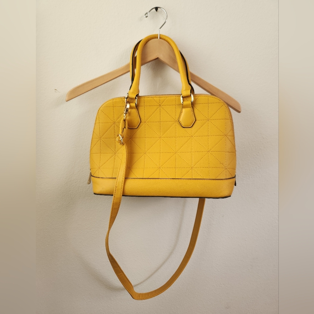 Aldo Women's Mustard Yellow Quilted Handbag Removable Crossbody Strap‎